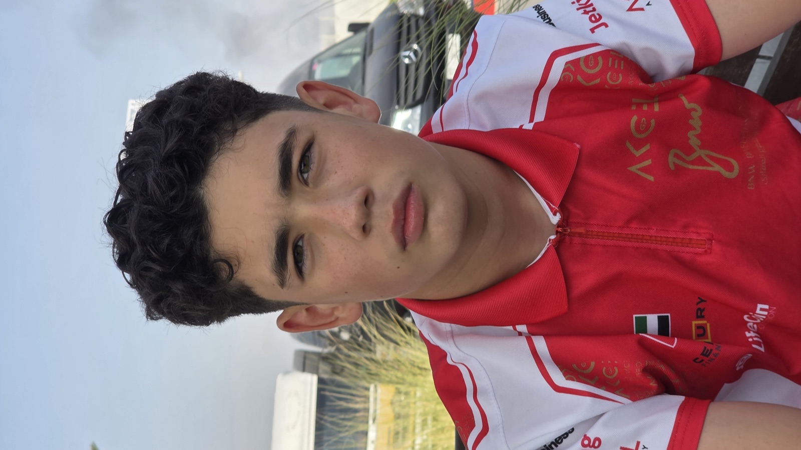 Brando in team kit